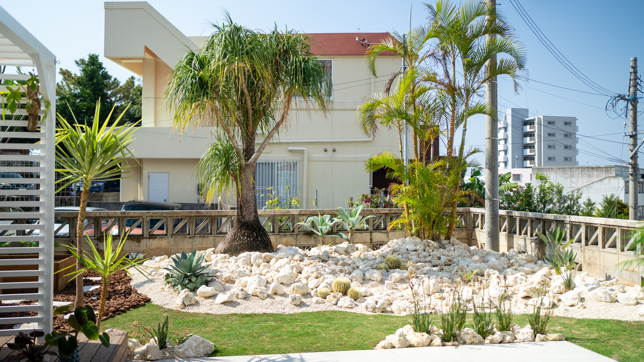 沖縄県那覇市　ドライガーデン施工事例