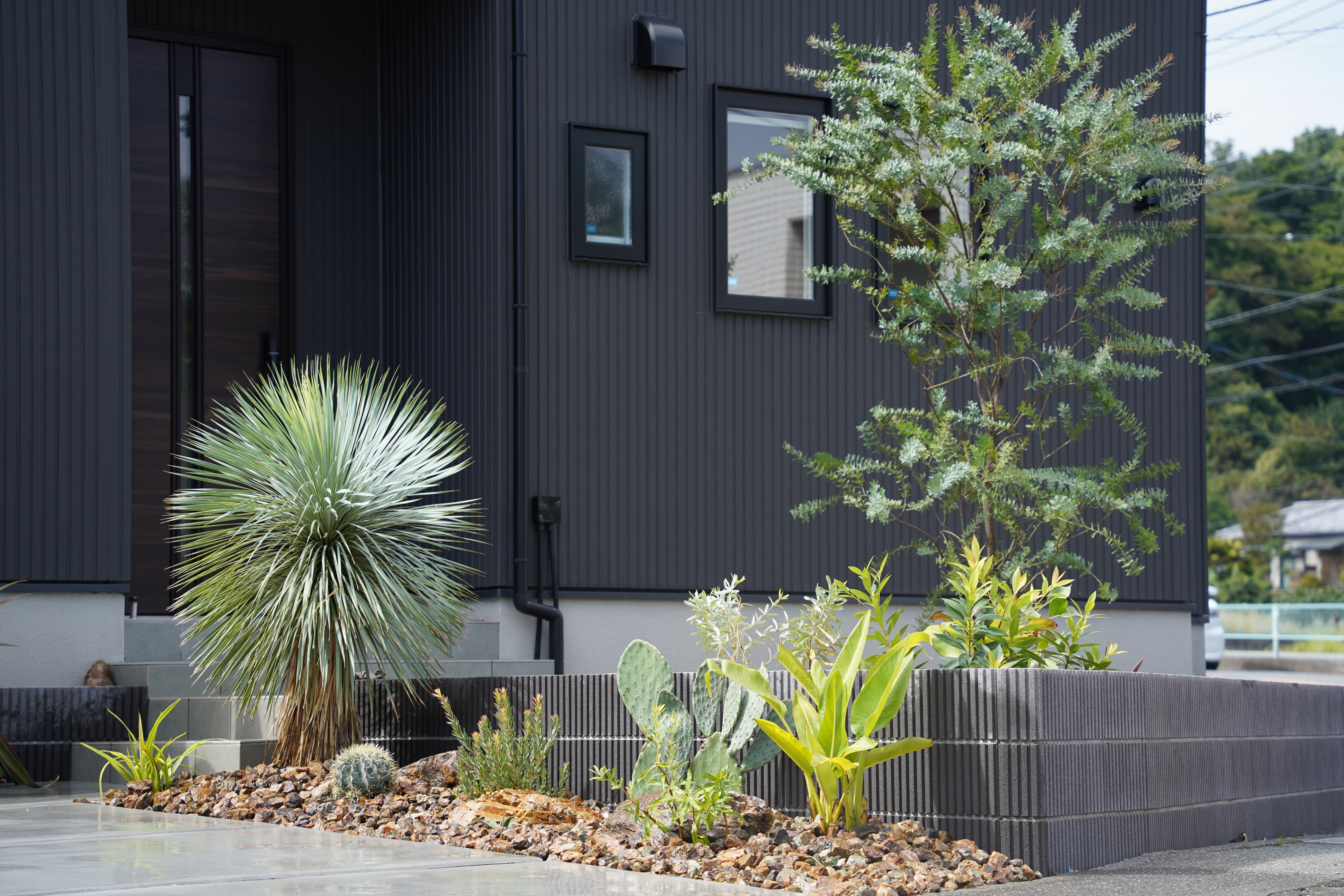 神奈川県大磯　新築のお庭ドライガーデン＆砂利敷き施工